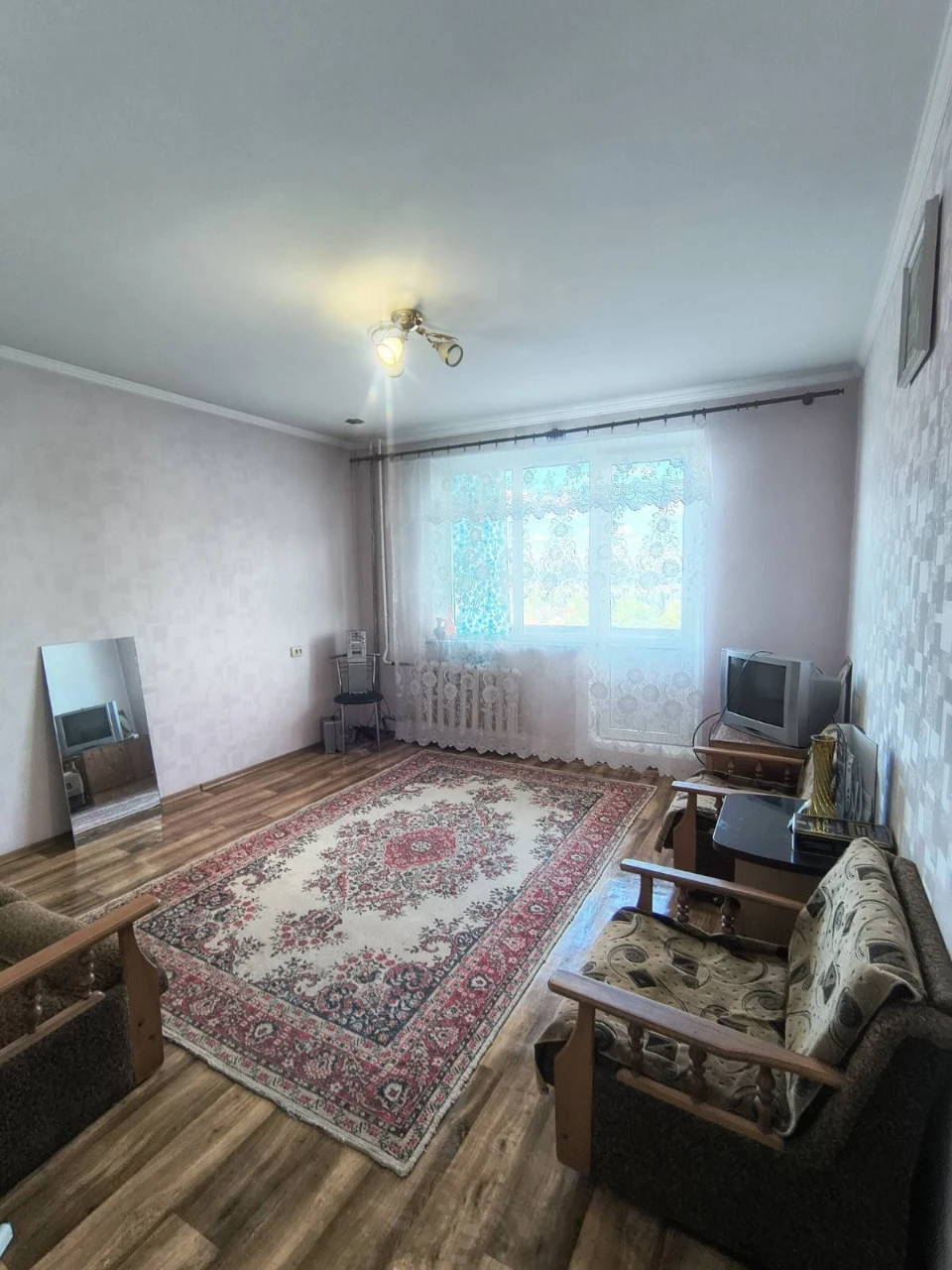 Selling a 3-bedroom apartment in Graviton