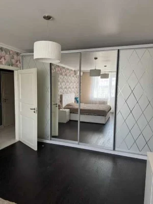 продам 2 кімнатну квартиру