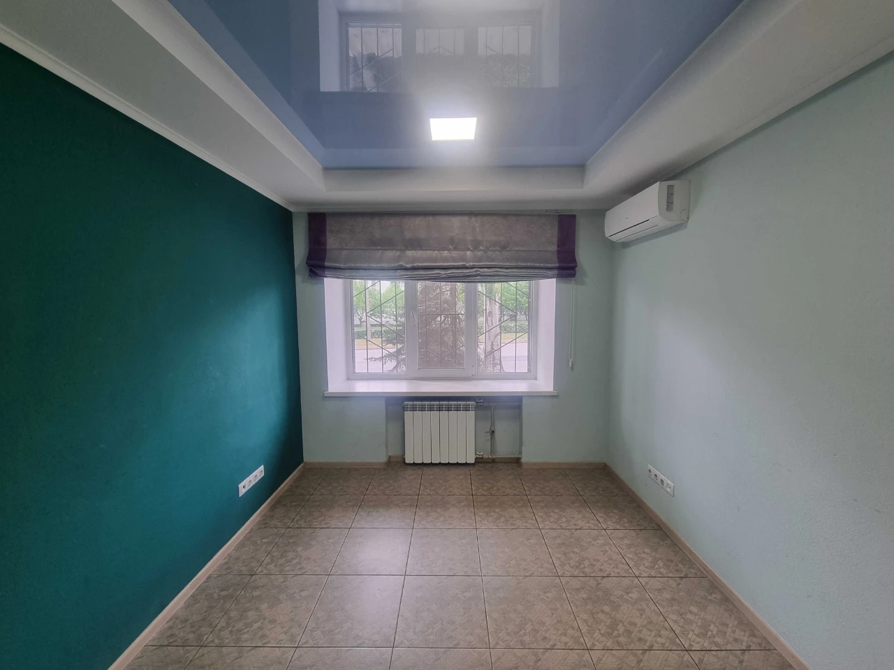 3-room apartment 71 sq.m (suitable for commercial use), area of Freedom Square