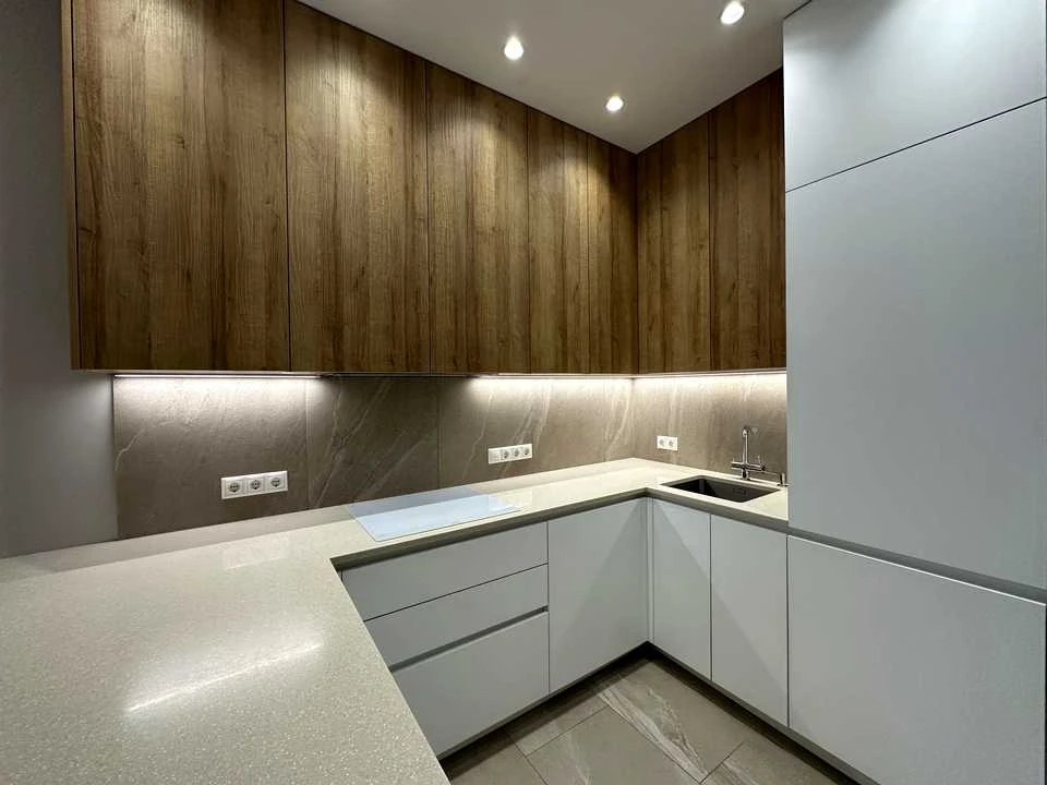 Квартира. Киев, улица Академика Лебедева.