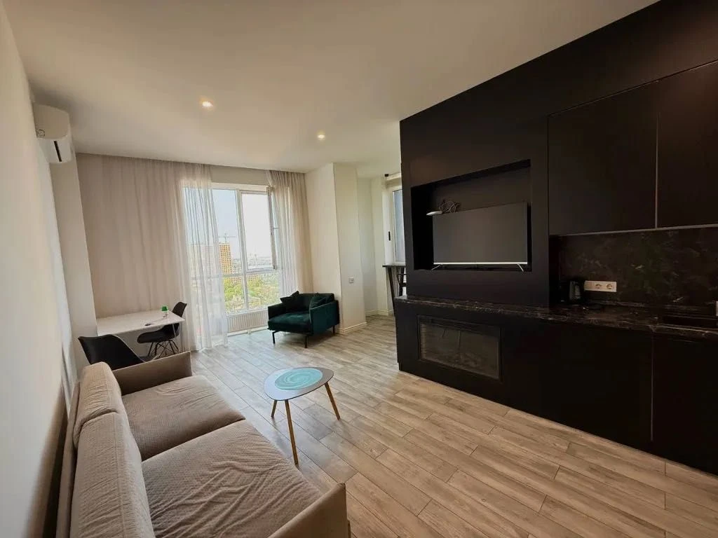Продаж 3 кімнатної квартири ЖК Panorama Нагірний