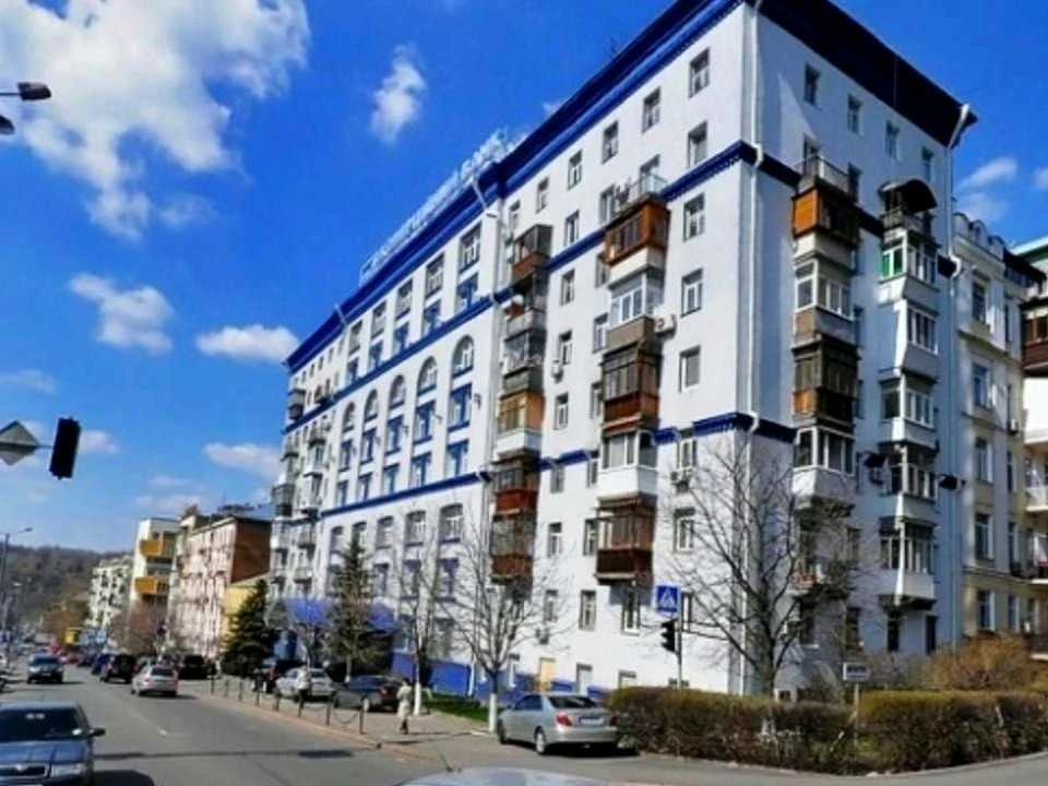 Квартира. Киев, улица Евгена Коновальца