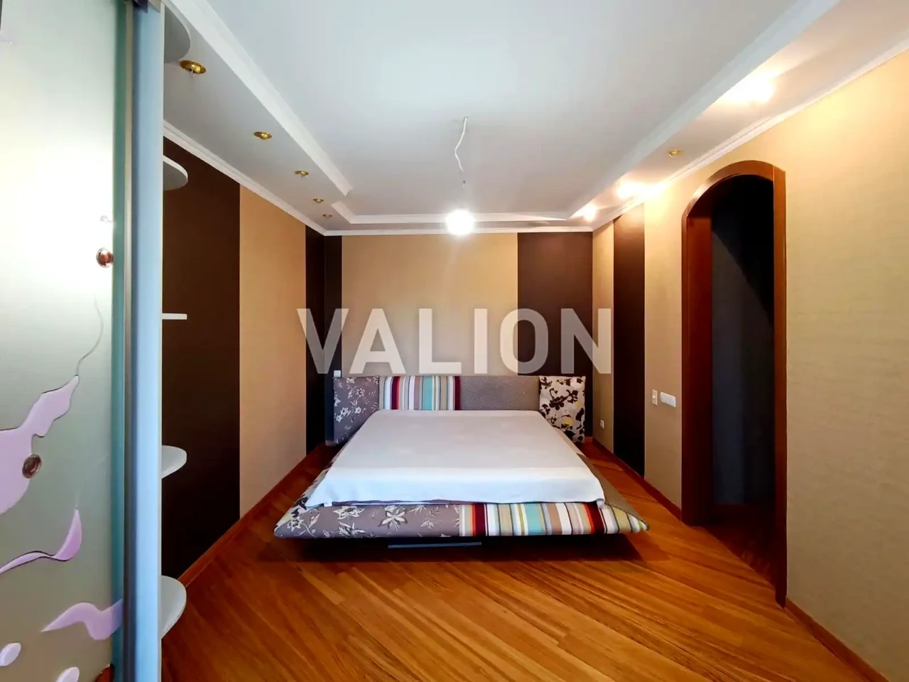 Оренда квартири 2-кімн. 78.5 м² 5/16 пов.