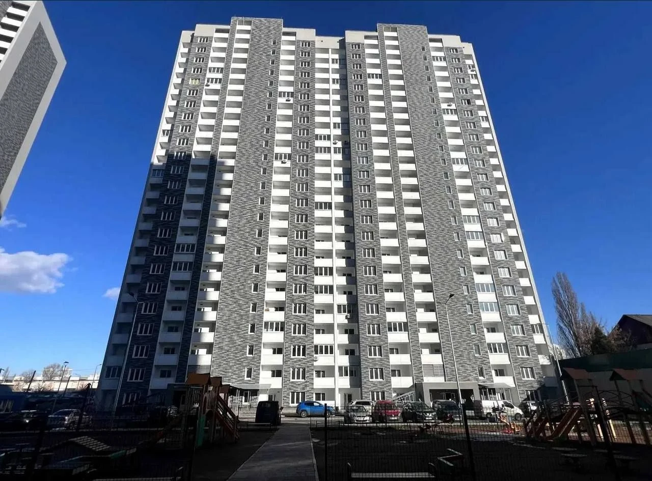 Sale of an apartment with renovation in a completed building in the "Navigator-2" residential complex