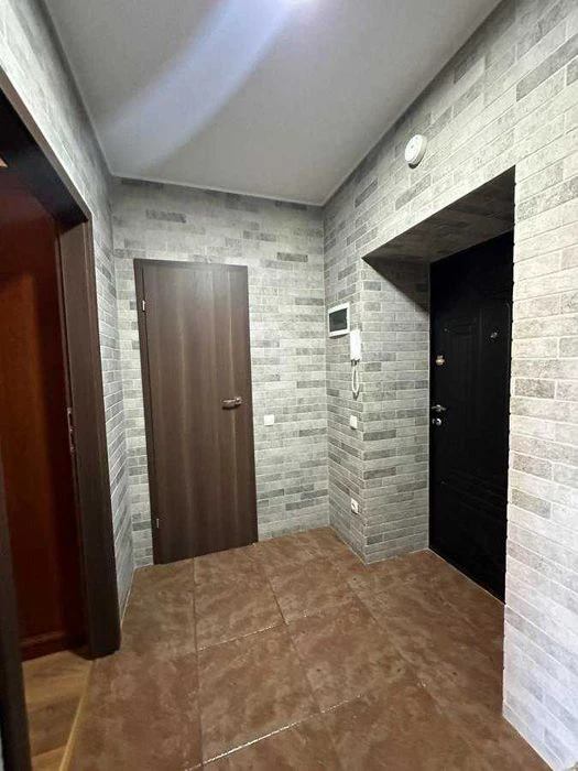 Продаж 1 кім квартири поруч з міським парком по вулиці Дорош