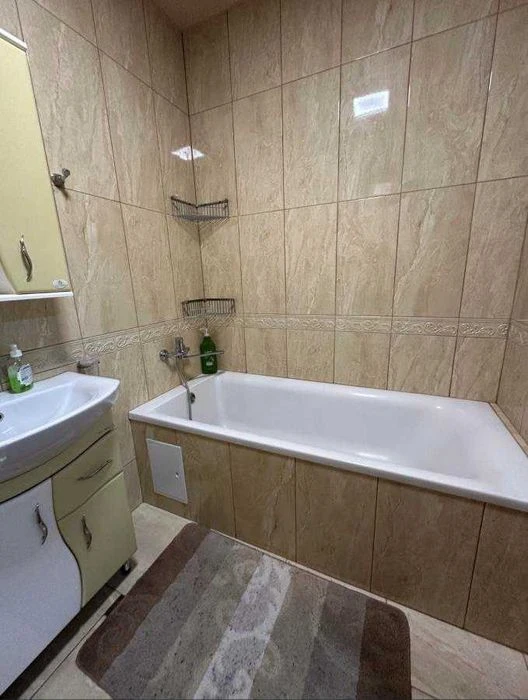 Продаж 1 кім квартири поруч з міським парком по вулиці Дорош