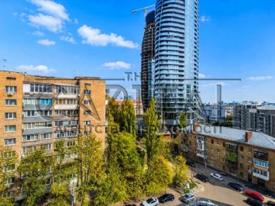 Apartment. Kyiv, John Paul II St. (Patrice Lumumba)