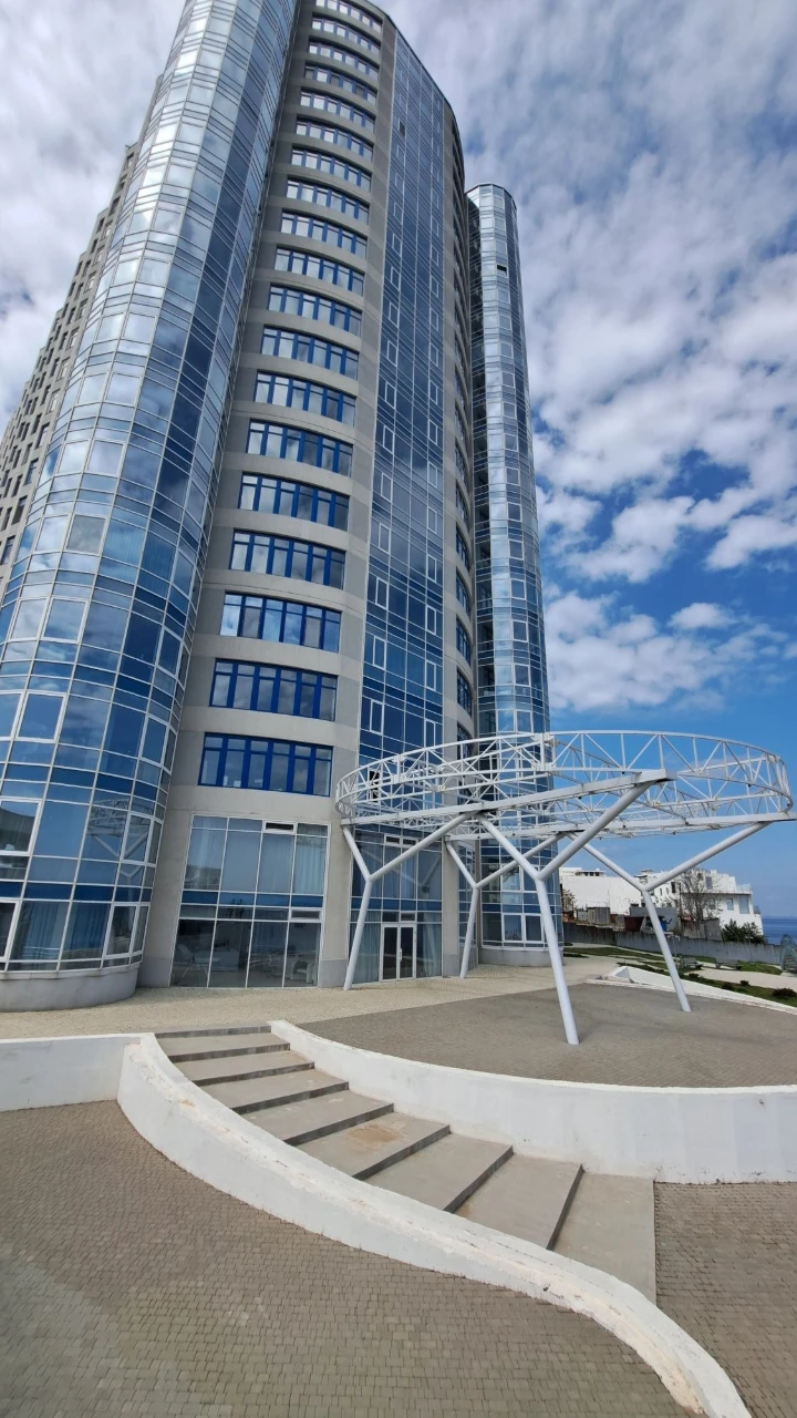 Продам 3 комнатную квартиру в ЖК Морская Симфония