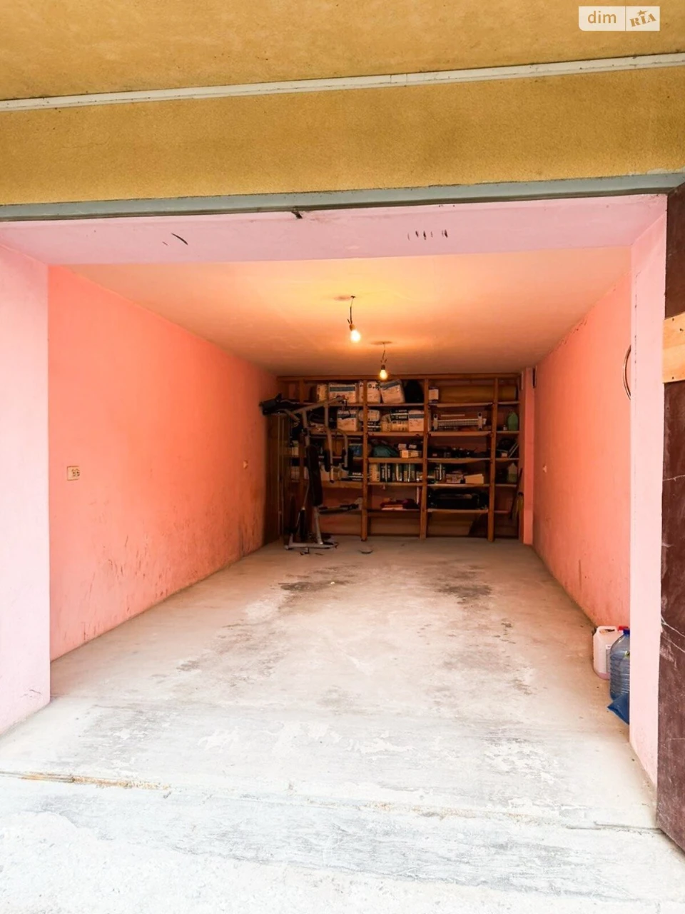 Sale of Separate Garage in Pasichna