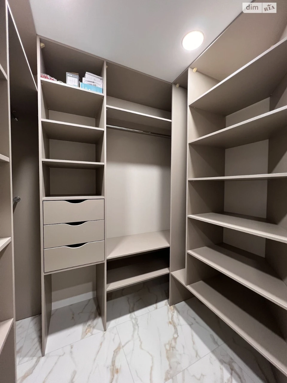 Long-Term Rental Apartment, Syrets