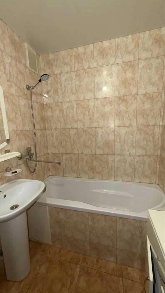 For sale 1-bedroom apartment with renovation on Topole, BRICK, GAS, 36500$