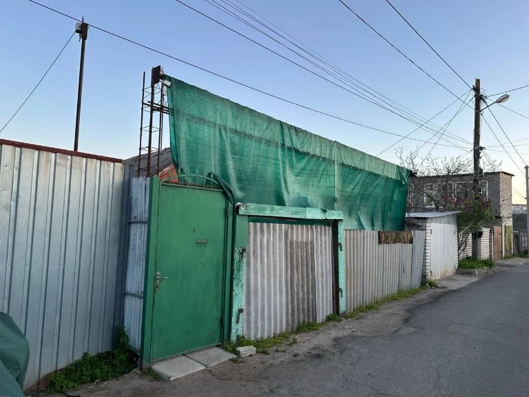 Продам частный дом Улица белая 18