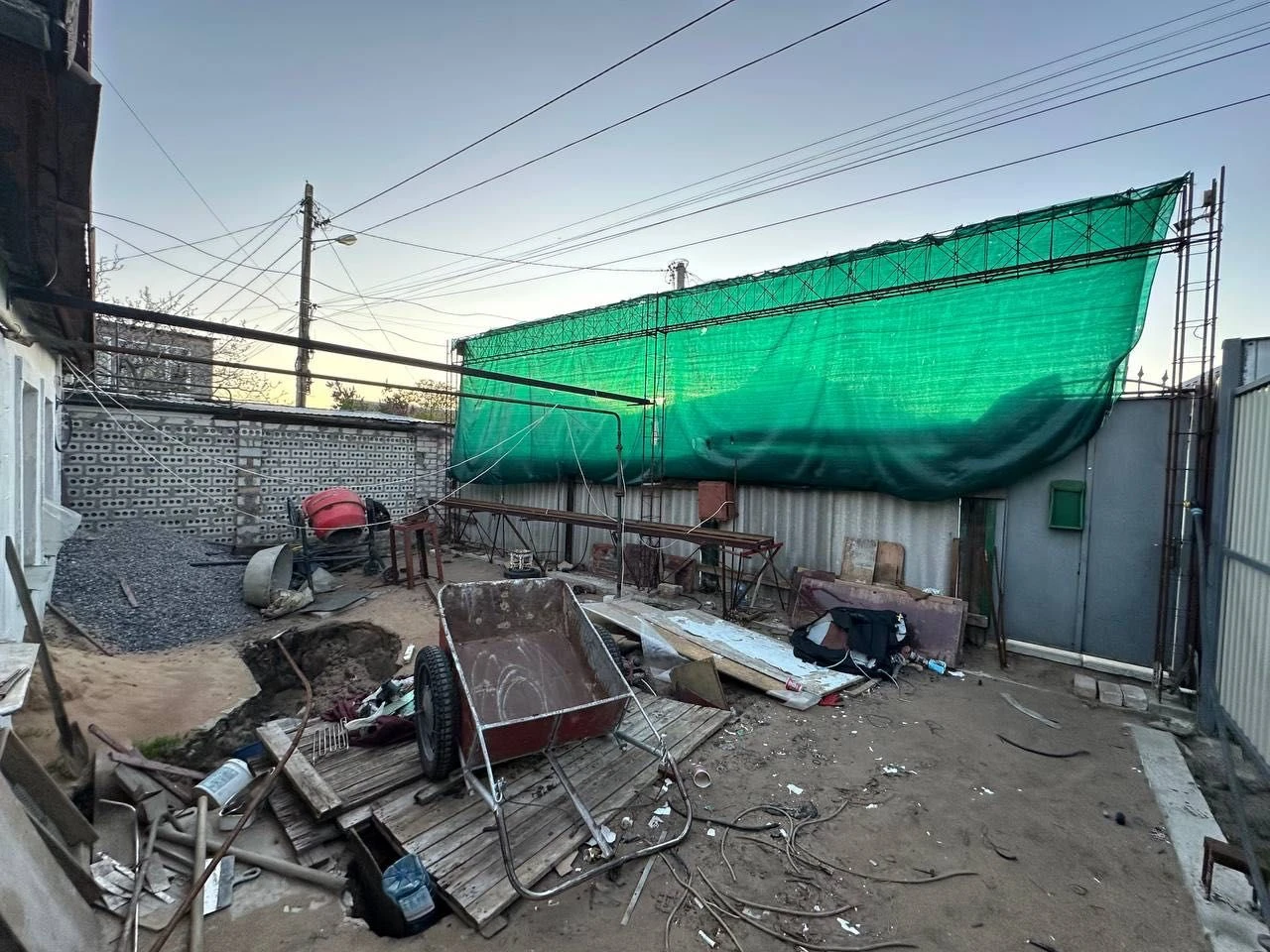 For Sale: Private House, White Street 18