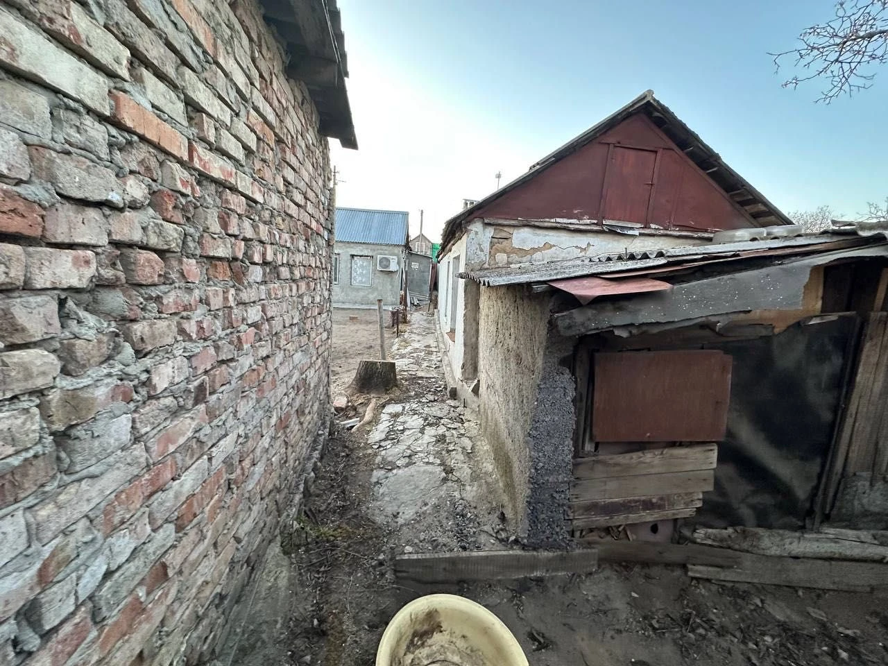 For Sale: Private House, White Street 18