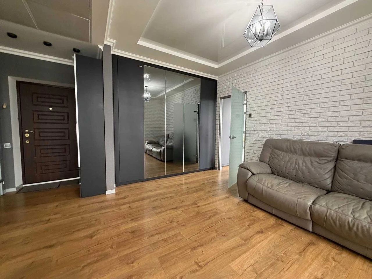 Продается 2-комнатная квартира 64,6 м² в ЖК «14 Перлина», Газ