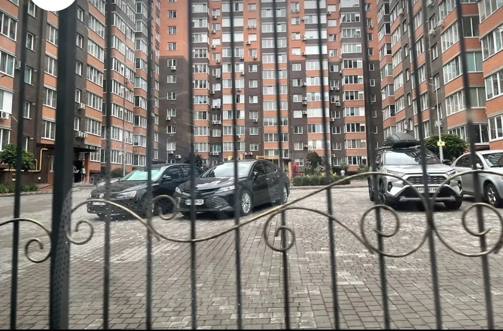 Apartment for Sale: One-Bedroom Apartment in Residential Complex "Olexandriyskyi 1"