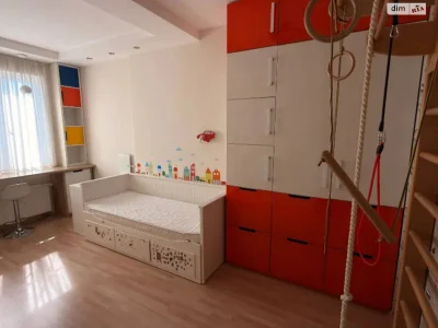 Apartment for Sale: Apartment on Prospect Polya