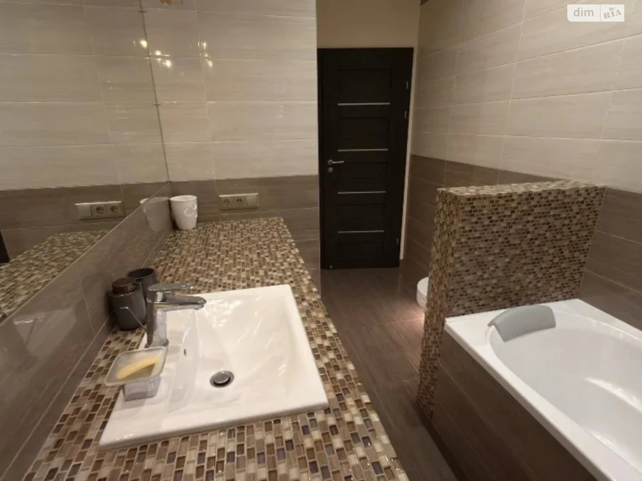 Apartment for Sale: Apartment on Prospect Polya