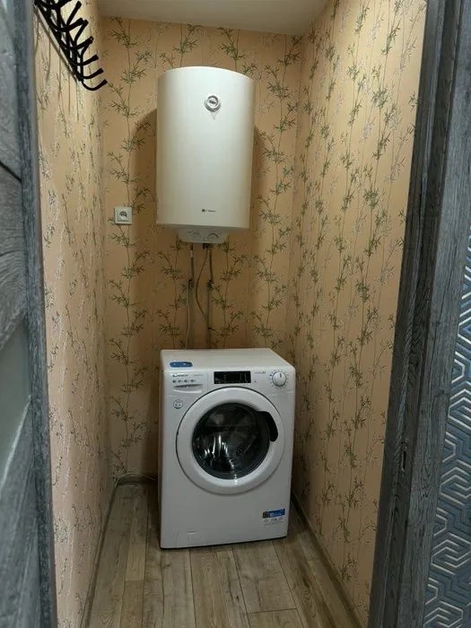Продаж 1к . квартири, Індустріальний район, вул. Галини Мазе
