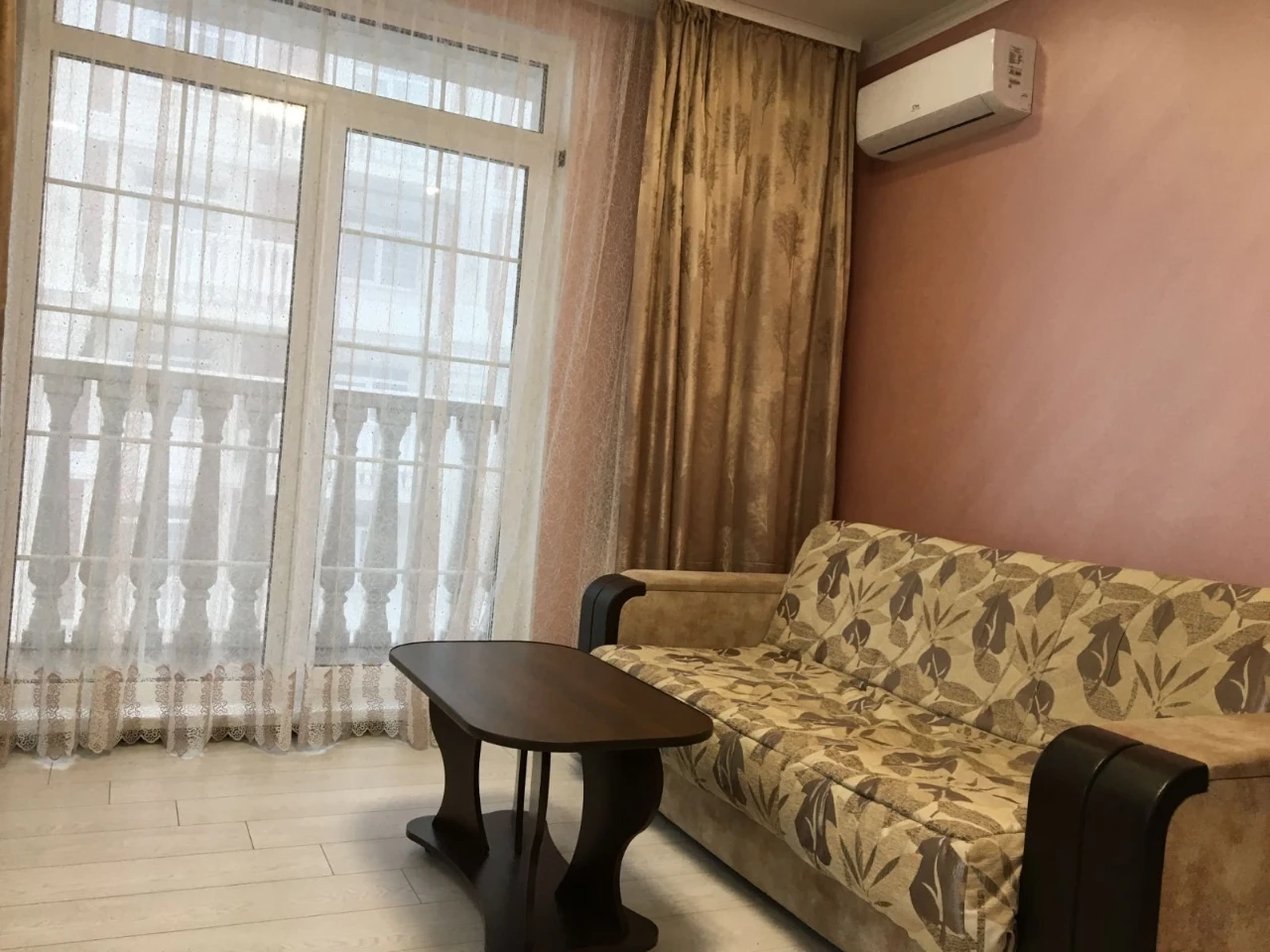 Генератор, власна котельня, підземний паркінг. 2-кімнатна кв