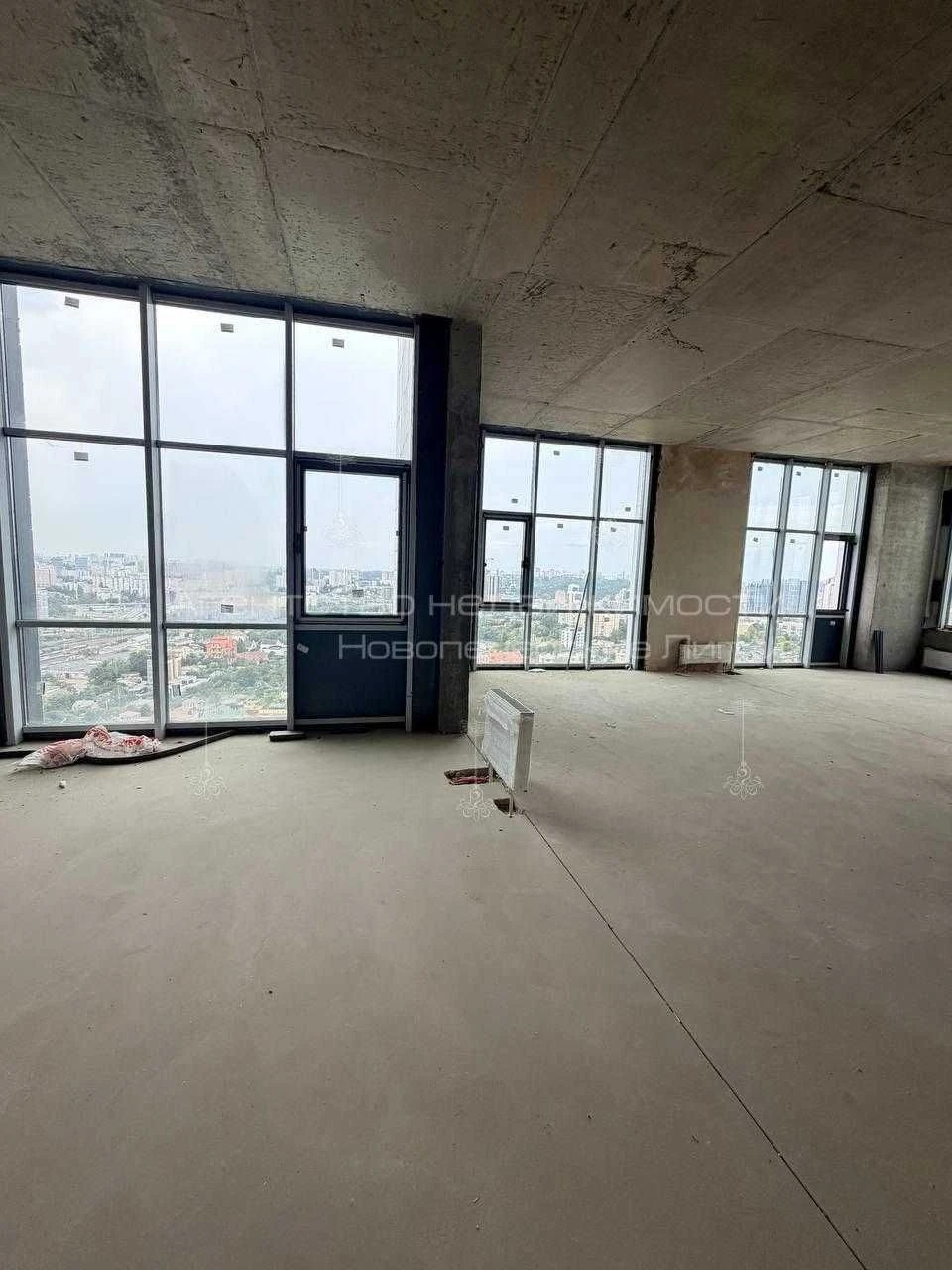 Penthouse 5 rooms, 346 sq.m. in complex "Novopecherski Lipky" - Andriy Verkholyad