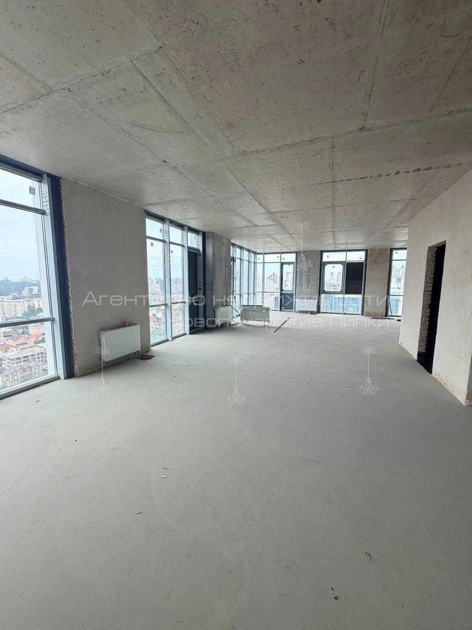Penthouse 5 rooms, 346 sq.m. in complex "Novopecherski Lipky" - Andriy Verkholyad