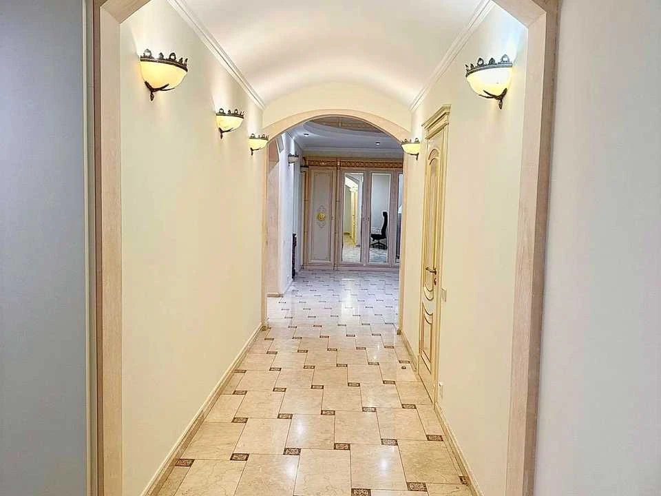 Квартира. Киев, улица Паторжинского