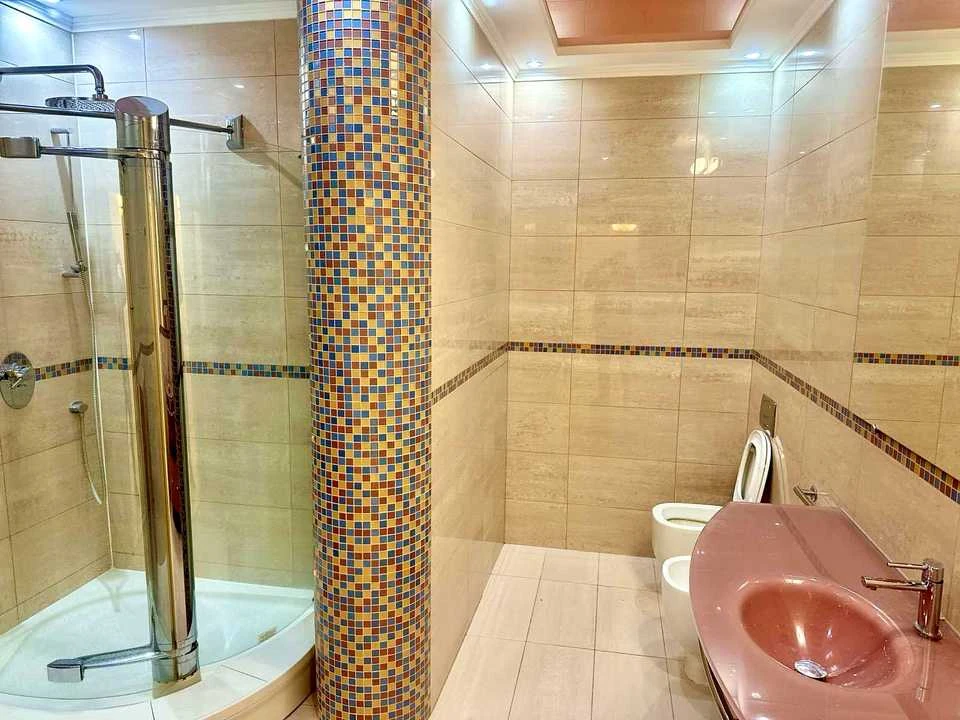 Квартира. Киев, улица Паторжинского