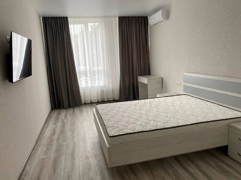 For rent, 1-room apartment in residence "Malahit" in "Voczalna" city.