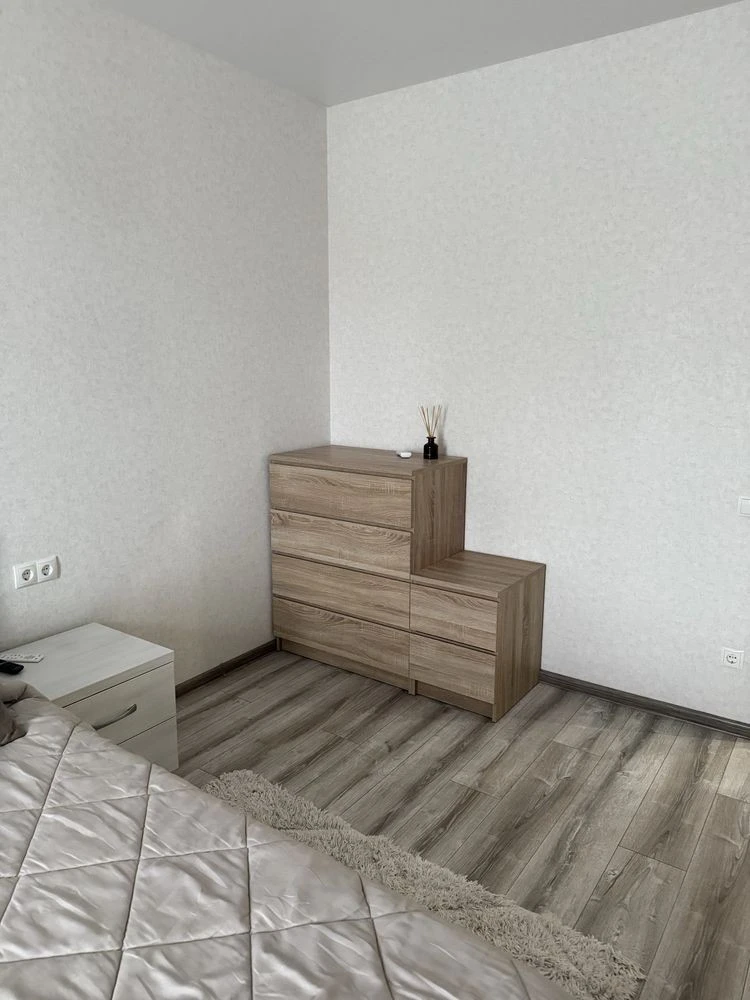 For rent, 1-room apartment in residence "Malahit" in "Voczalna" city.