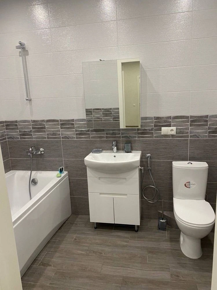For rent, 1-room apartment in residence "Malahit" in "Voczalna" city.