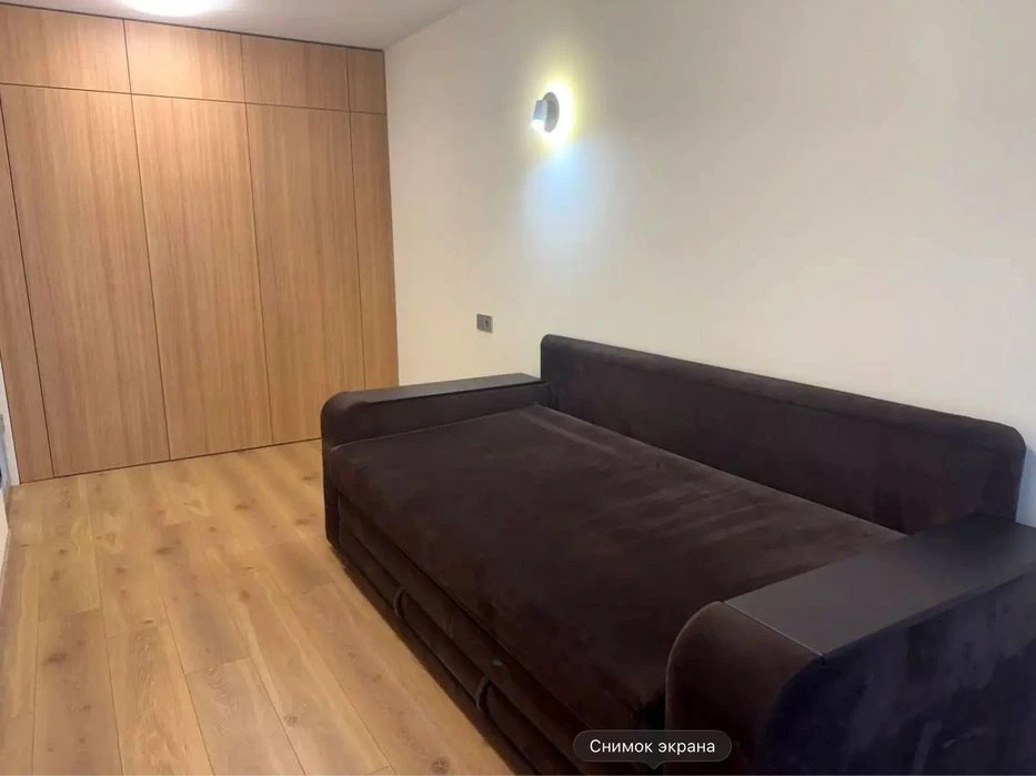 Продам 4к квартиру ул. Запорожское шоссе 4