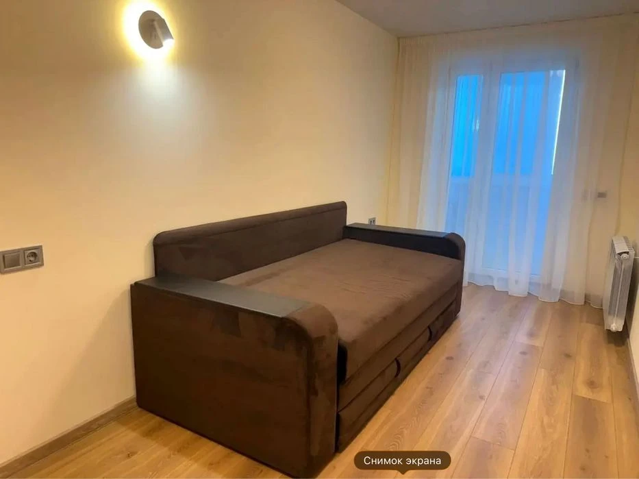 Продам 4к квартиру ул. Запорожское шоссе 4