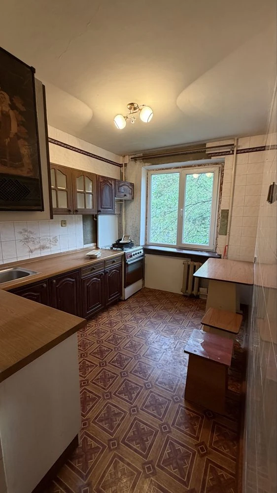 ПРОДАЖ квартири на ВИШЕНЦІ