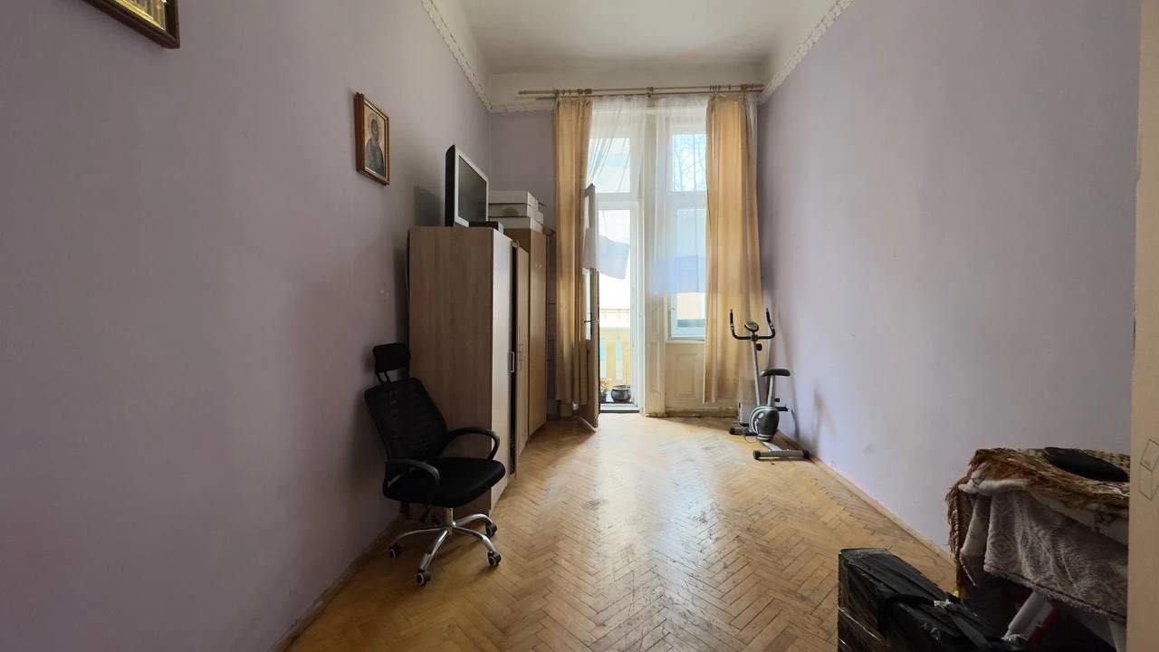 Продаж 3-4 кім квартири вул. Щепкіна, бічна Огієнка, автенти