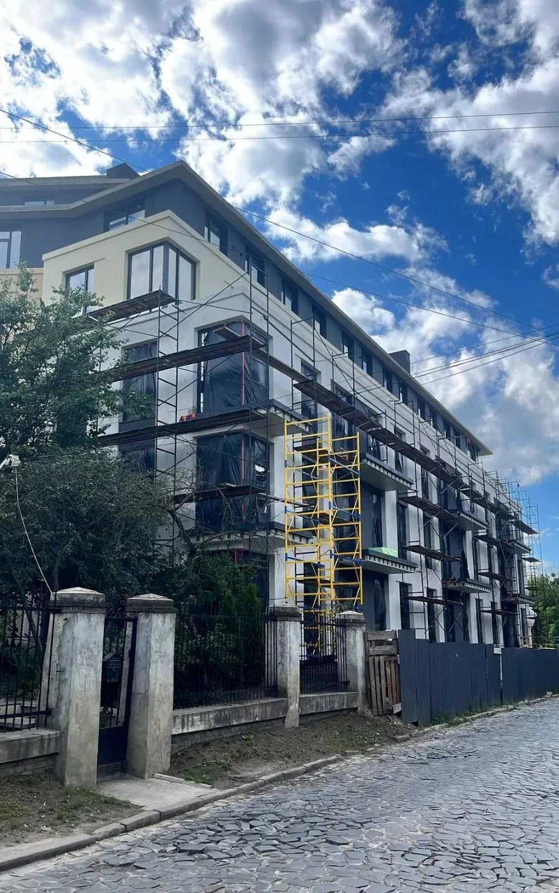 Sale of 3-room apartment in the residential complex Willa Karolina, Kolumba