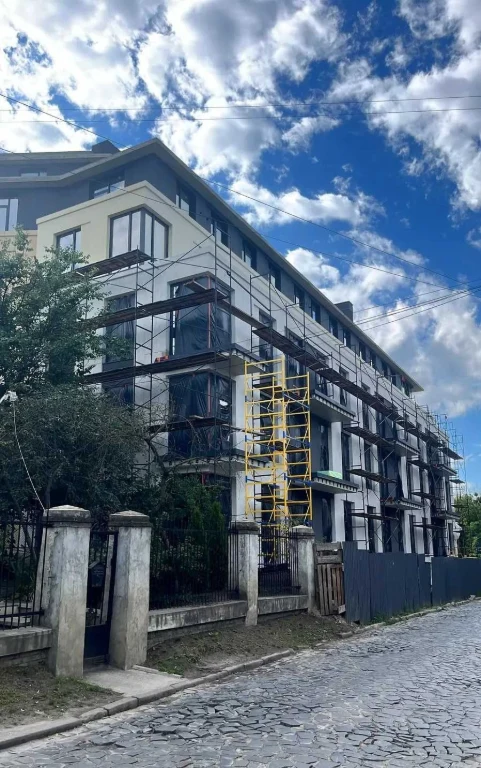 Sale of 3-room apartment in the residential complex Willa Karolina, Kolumba