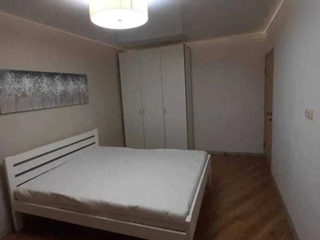 Продаж 2к квартири 45 кв. м на вул. Академіка Павлова