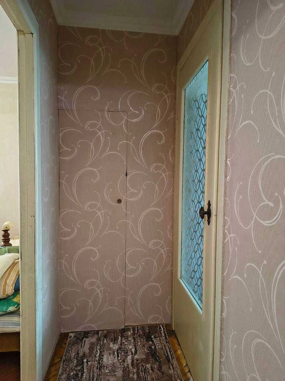 Продам 2-кімнатну квартиру на Садовому проїзді