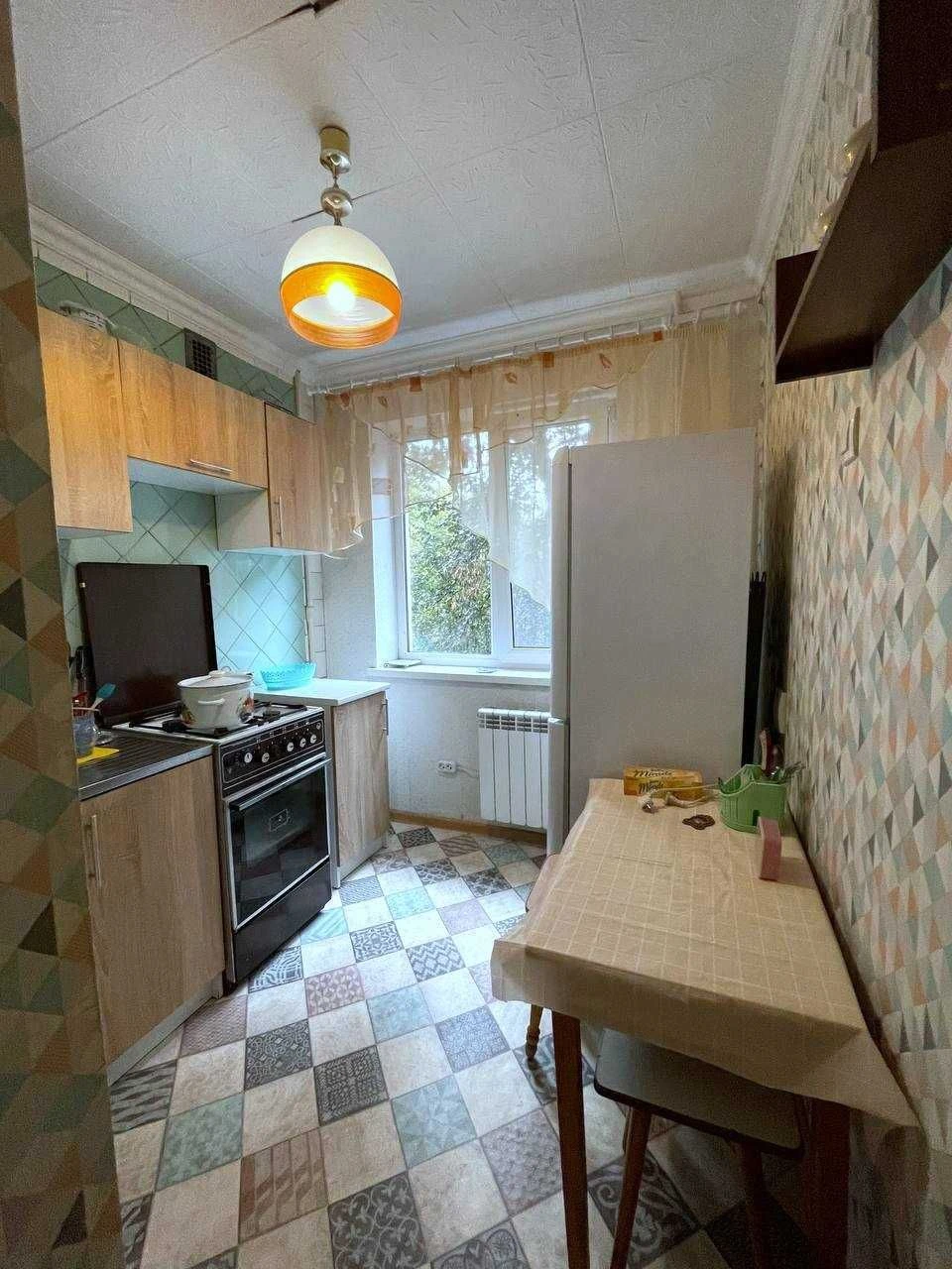 Продам 2-кімнатну квартиру на Садовому проїзді