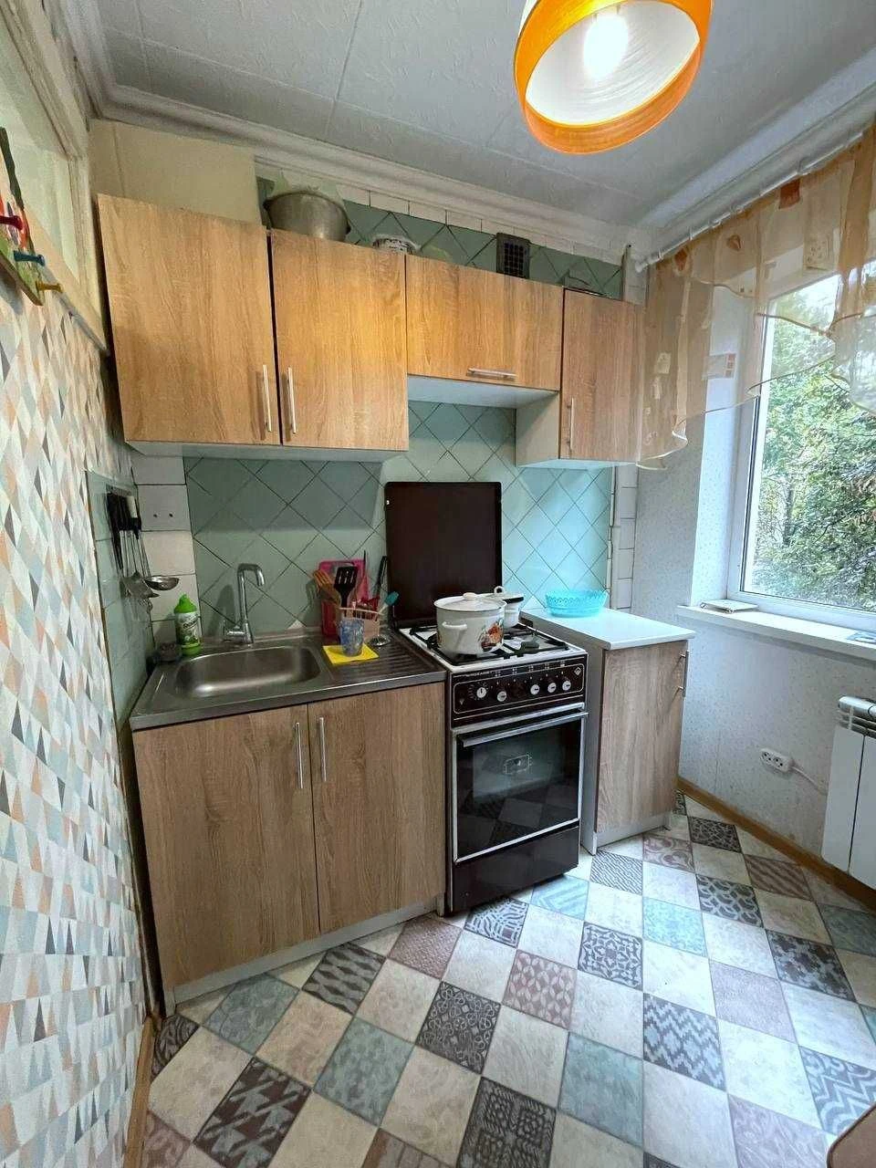 Продам 2-кімнатну квартиру на Садовому проїзді