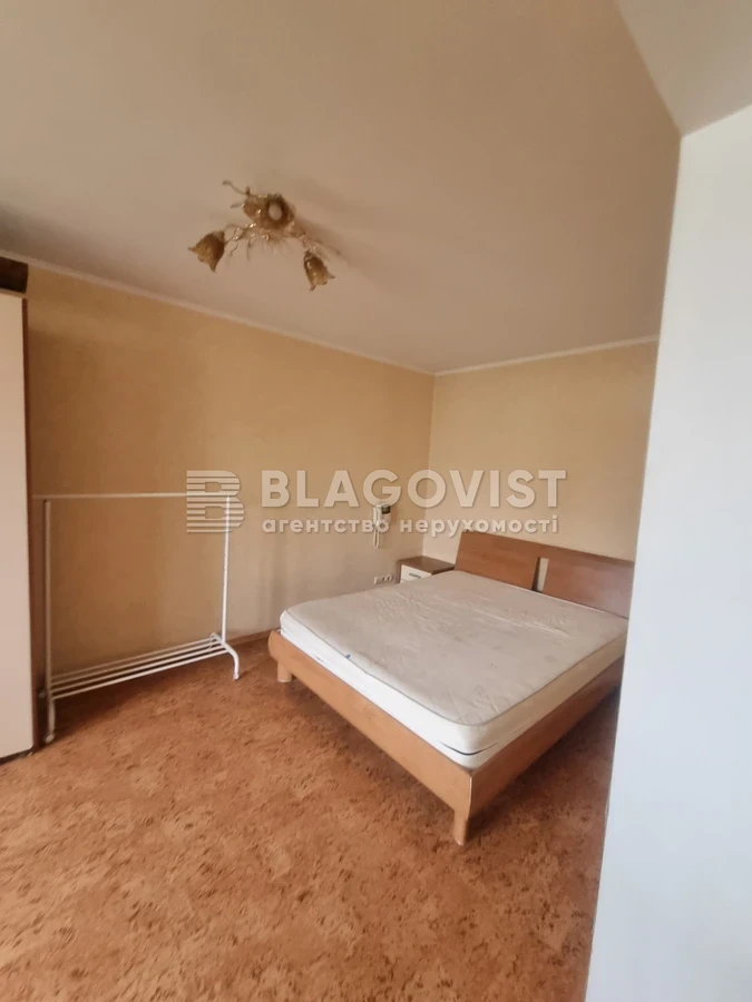 Apartment for Rent - Velika Vasylyvska (Chervo-Armiyska) Street