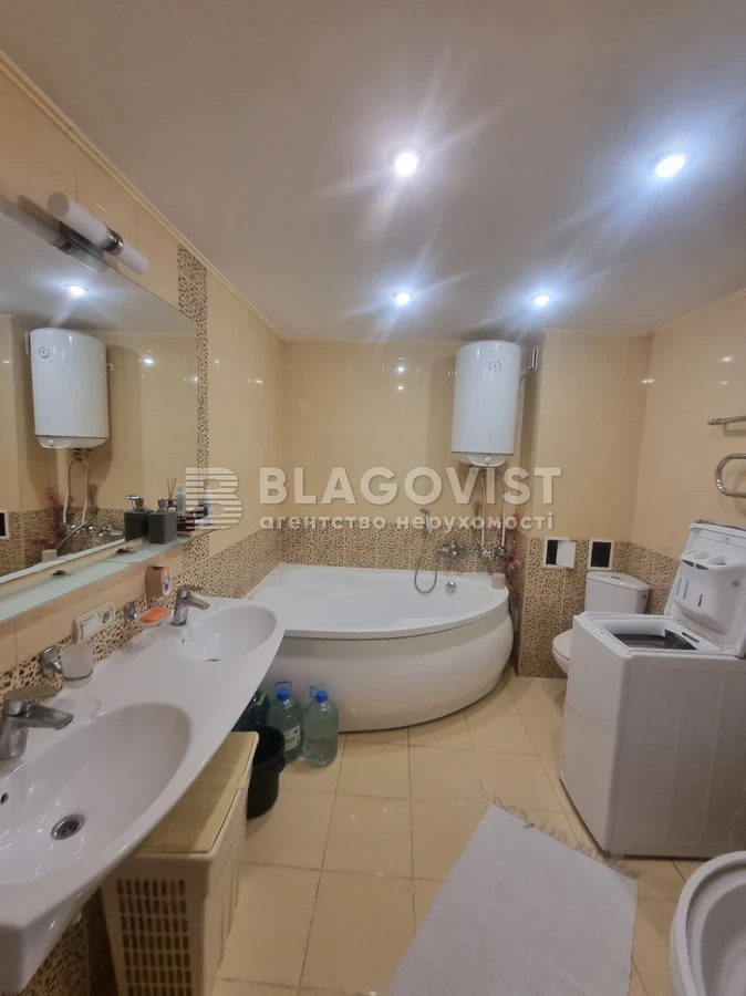 Apartment for Rent - Velika Vasylyvska (Chervo-Armiyska) Street