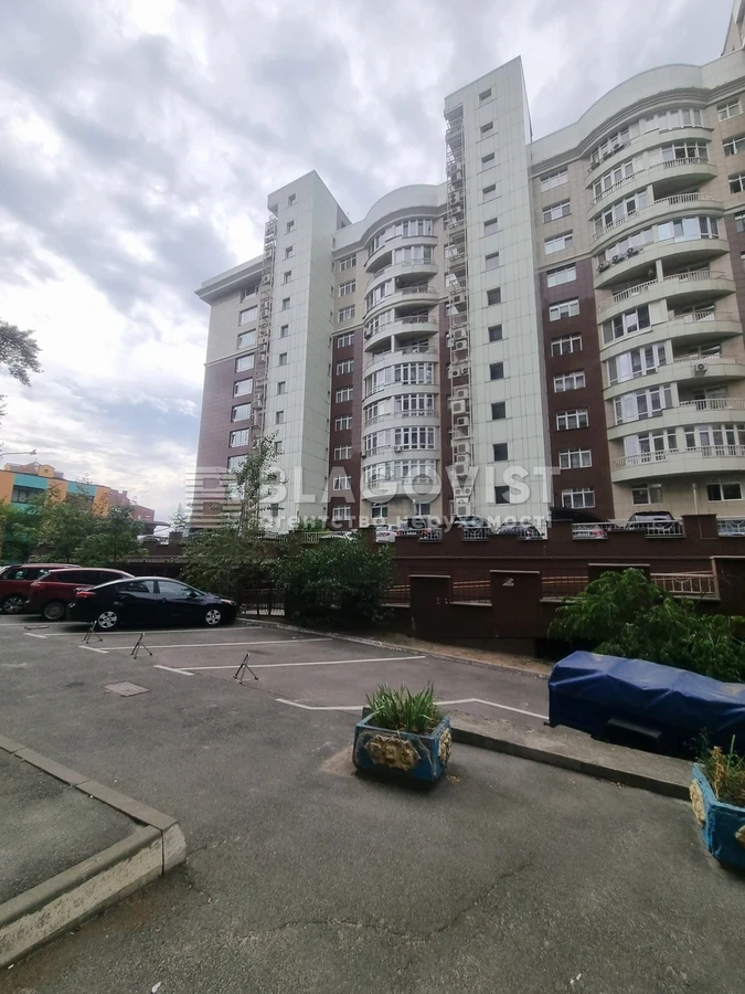 Apartment for Rent - Velika Vasylyvska (Chervo-Armiyska) Street