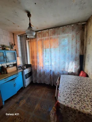 Rent 3-room apartment on вул Автозаводська 41