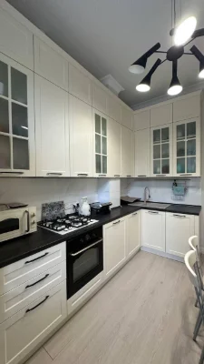 Продаж трикімнатної квартири в Києві,  76.5м2, 2 поверх, вул