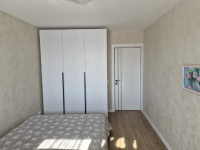 Продам кварт з ремонтом 3к  Русанівка , метро Лівобережна ,