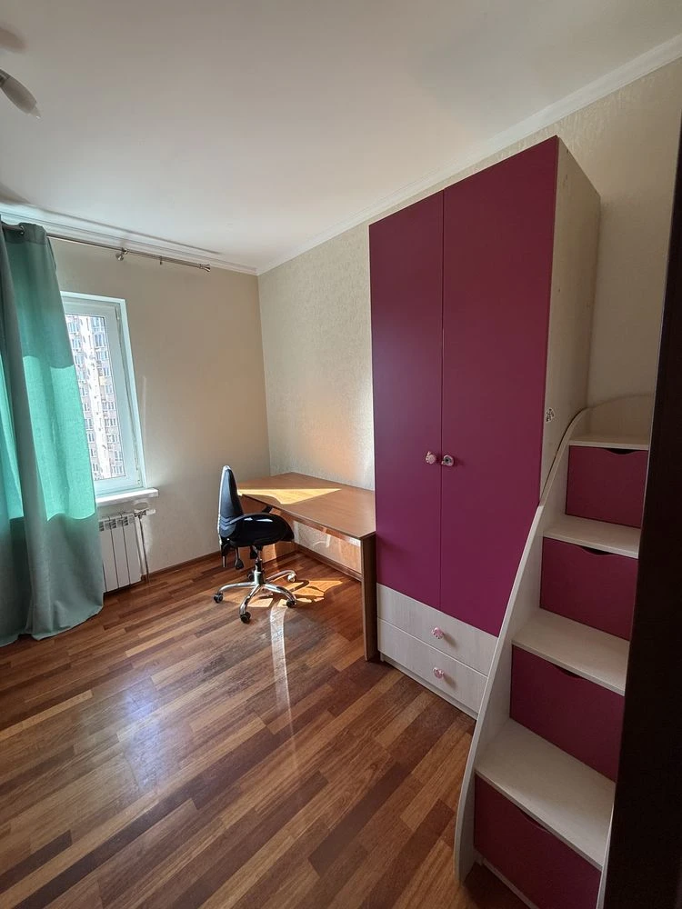 Продаж 3 кім кв  Урлівська Позняки