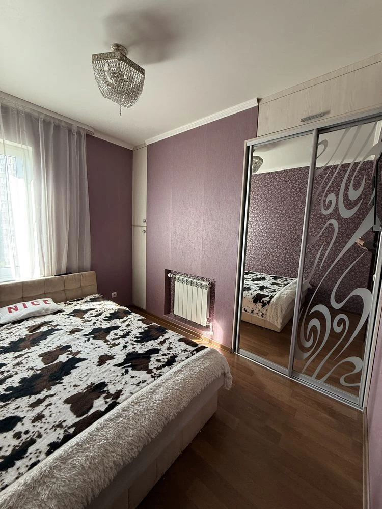 Продаж 3 кім кв  Урлівська Позняки