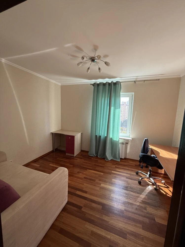 Продаж 3 кім кв  Урлівська Позняки